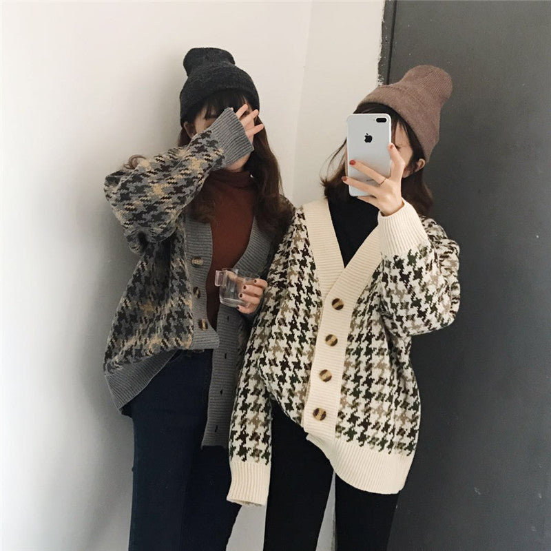 Women's Patterned Cardigan with Button Placket and V-Neck NOVAE