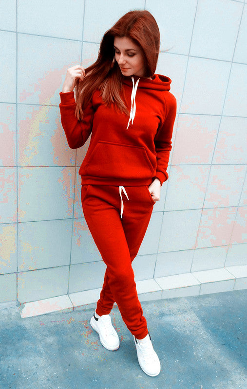 Women's tracksuit with a relaxed fit and practical pockets NOVAE
