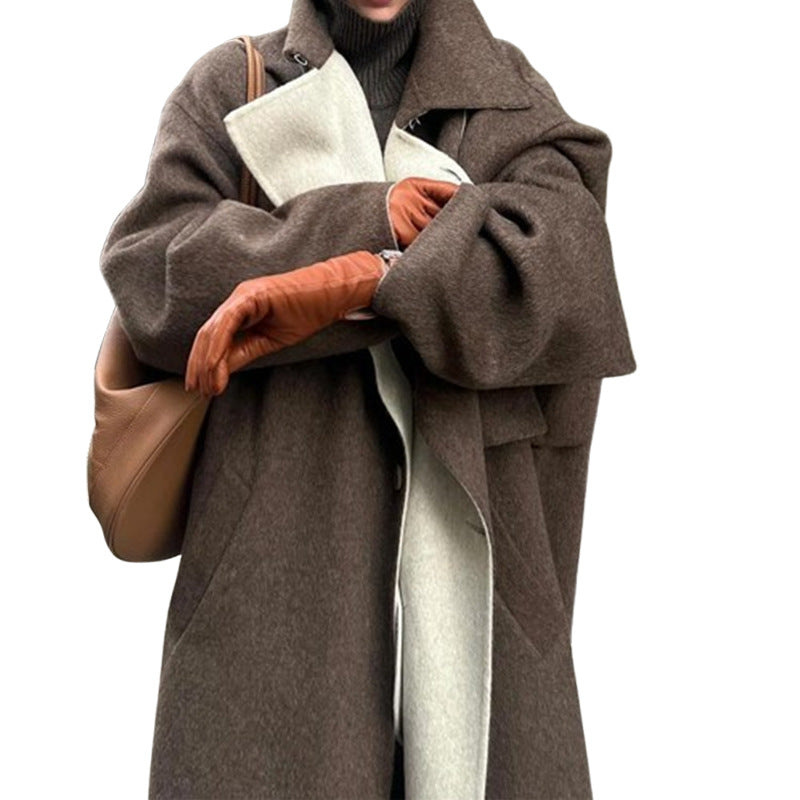 Women's elegant and comfortable wool coat with contrasting collar NOVAE