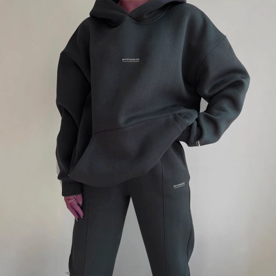 Women's Comfortable Oversized Hoodie with Kangaroo Pocket and Modern NOVAE Logo