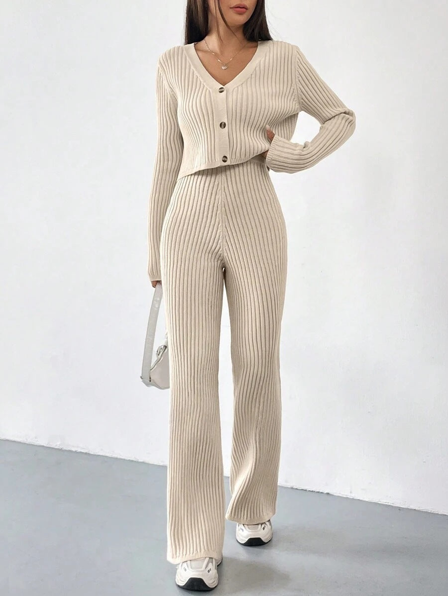 Women's Elegant Knit Lounge Set with V-Neck and High Cuffs NOVAE