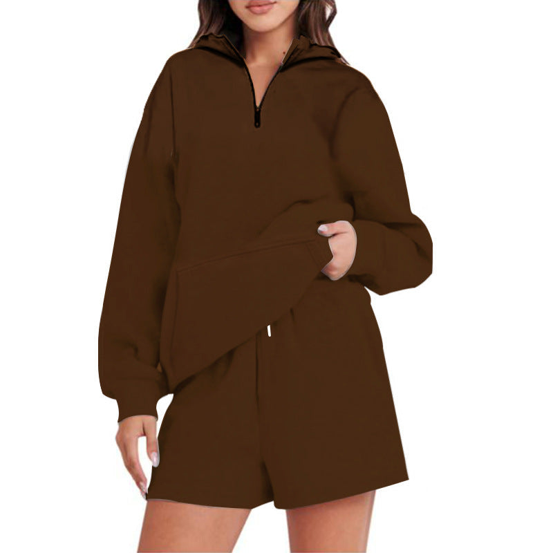 Women's casual short-cut hoodie with practical pockets NOVAE