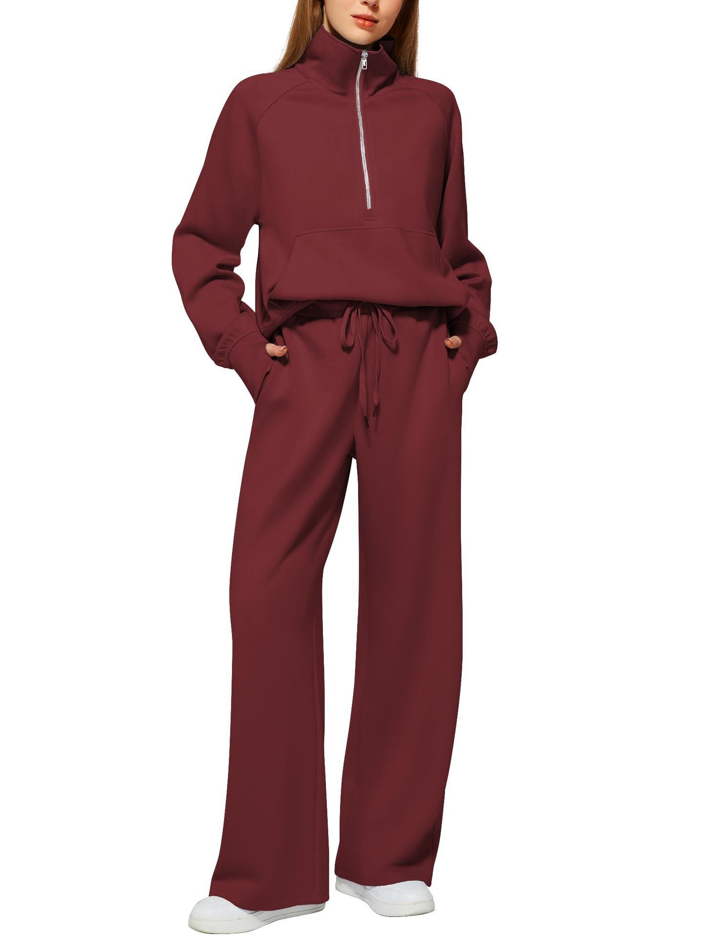 Women's sporty two-piece ensemble with high-necked top and wide-legged trousers NOVAE