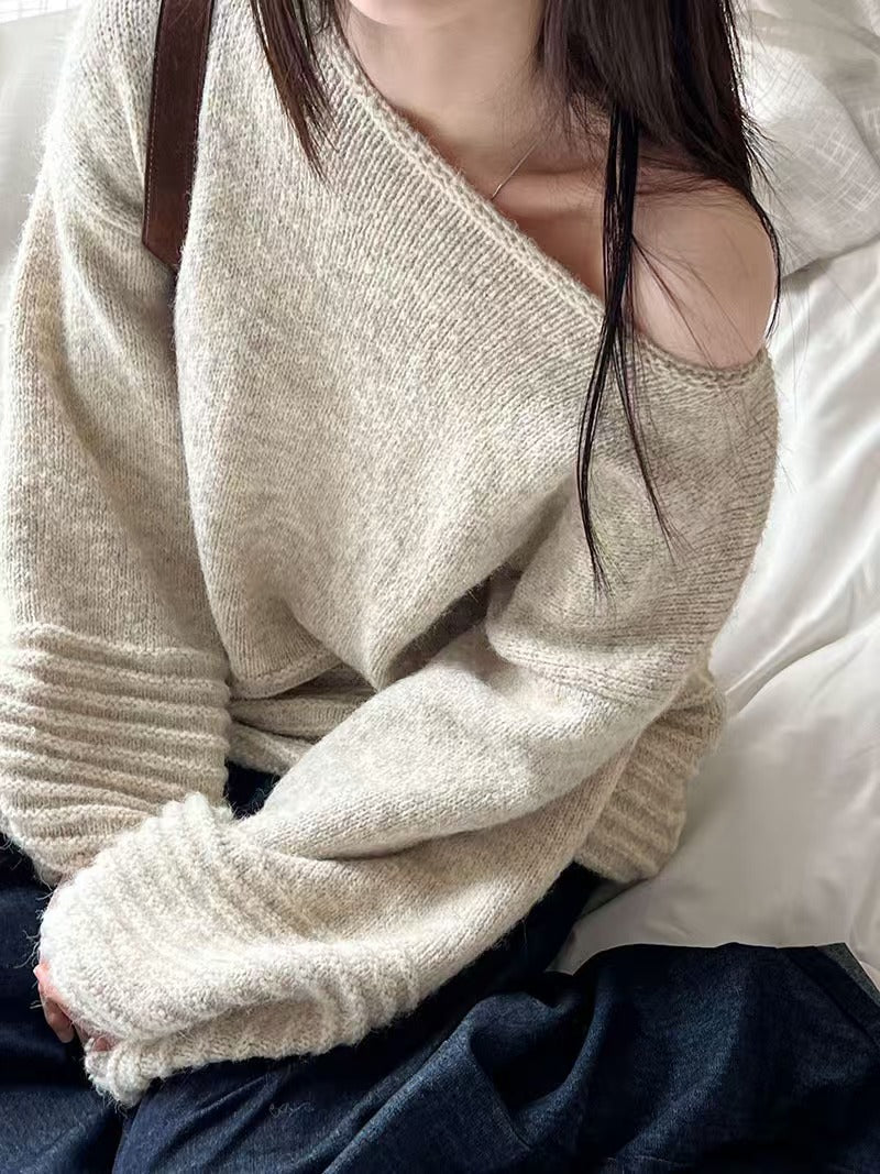 Women's oversized knitted sweater NOVAE
