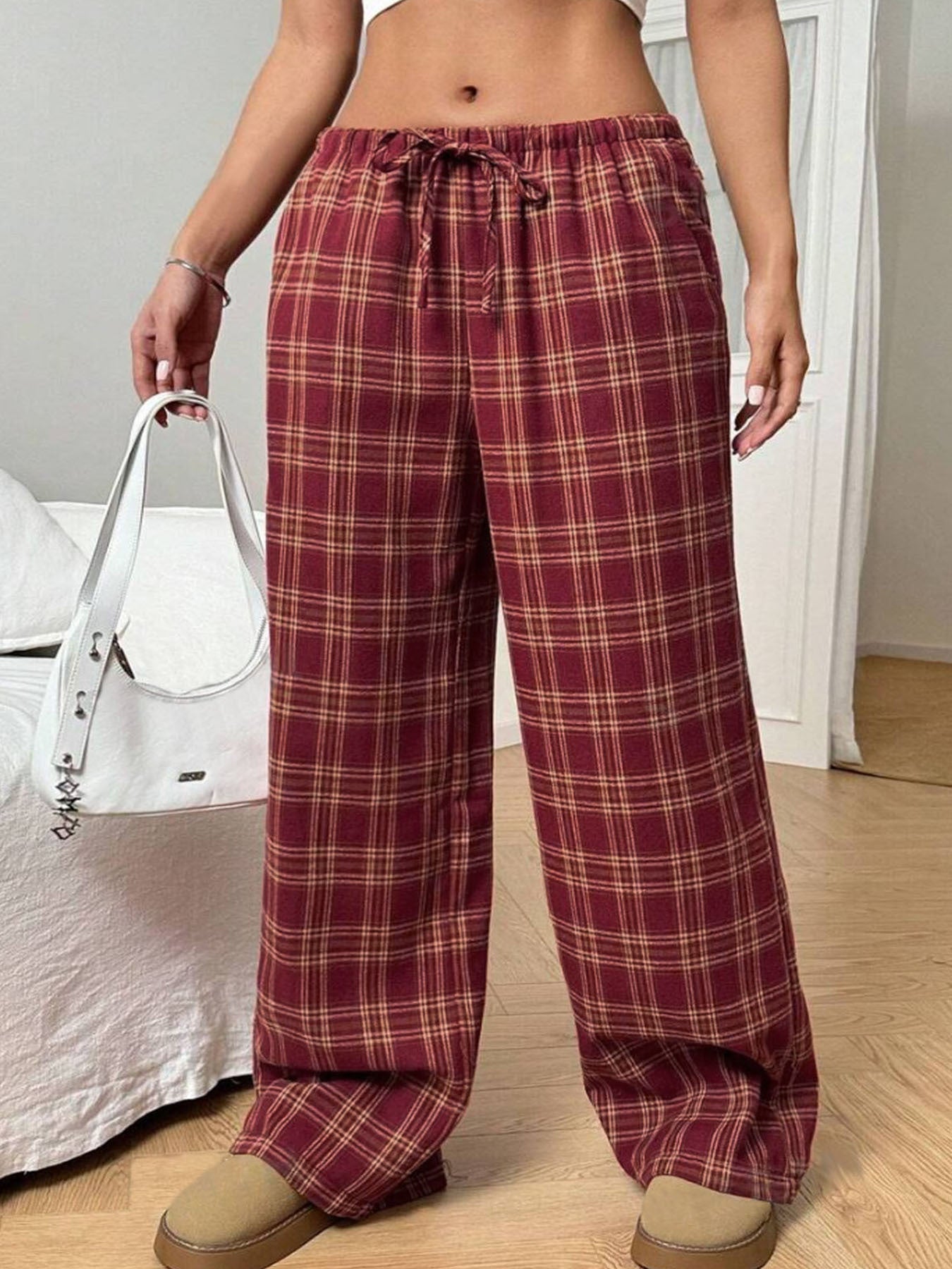 Women's Casual Checkered Trousers with Wide Cut and Elastic Waistband NOVAE