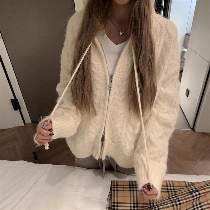 Women's cozy cardigan with wide sleeves and fine texture NOVAE