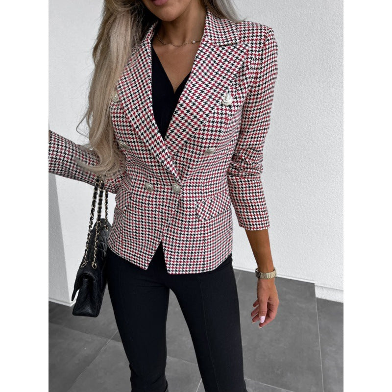 Women's checked blazer in a modern cut with double-breasted button fastening and elegant details NOVAE