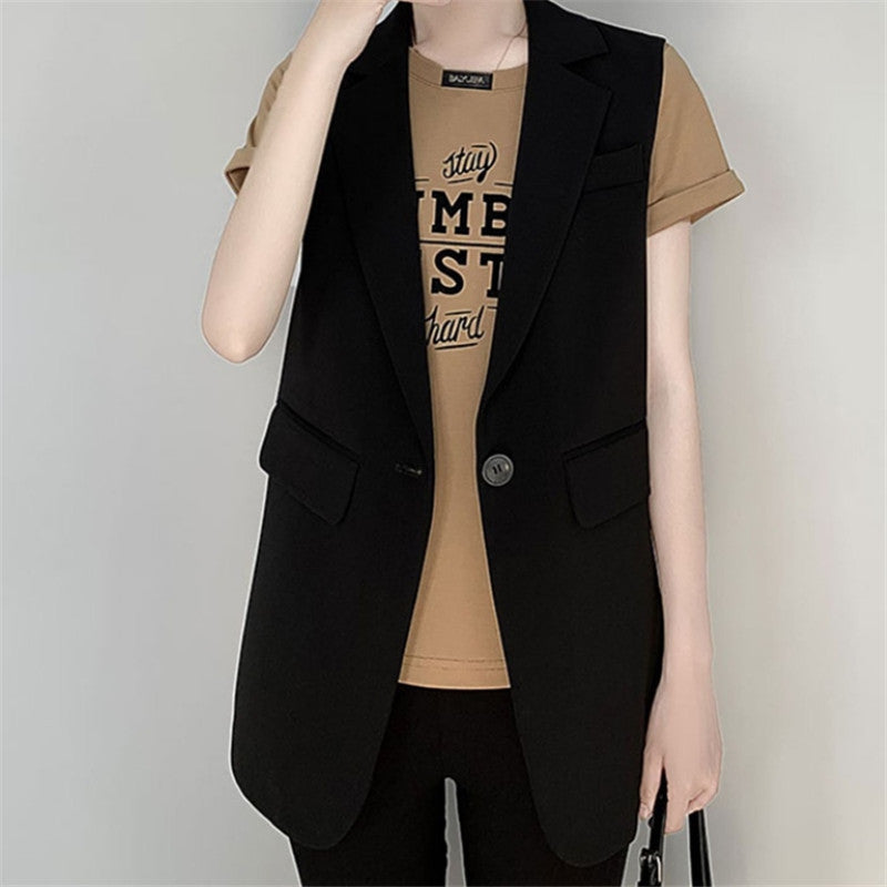 Women's Fashionable Sleeveless Blazer with Tailored Cut NOVAE