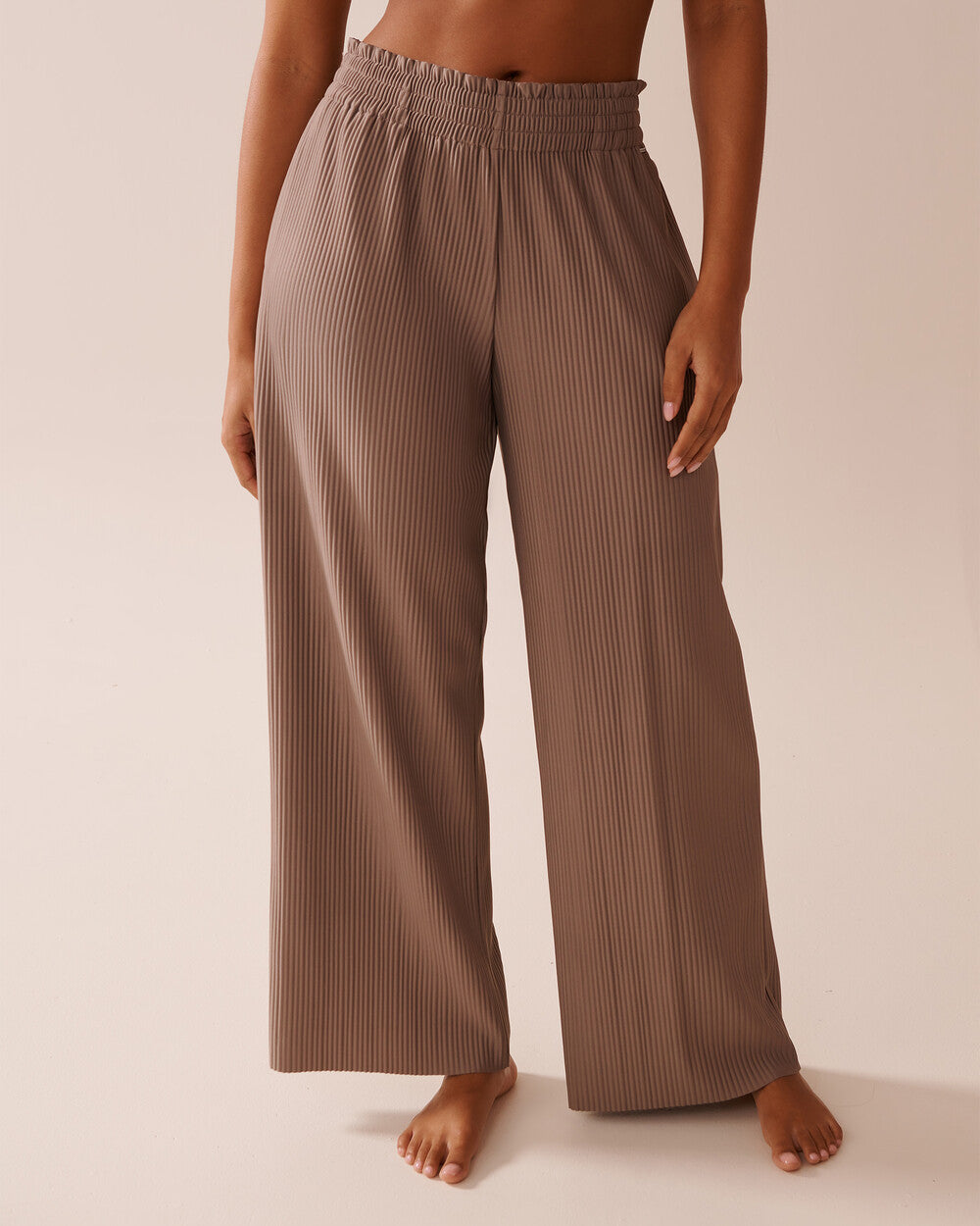 Women's elegant pleated casual trousers NOVAE