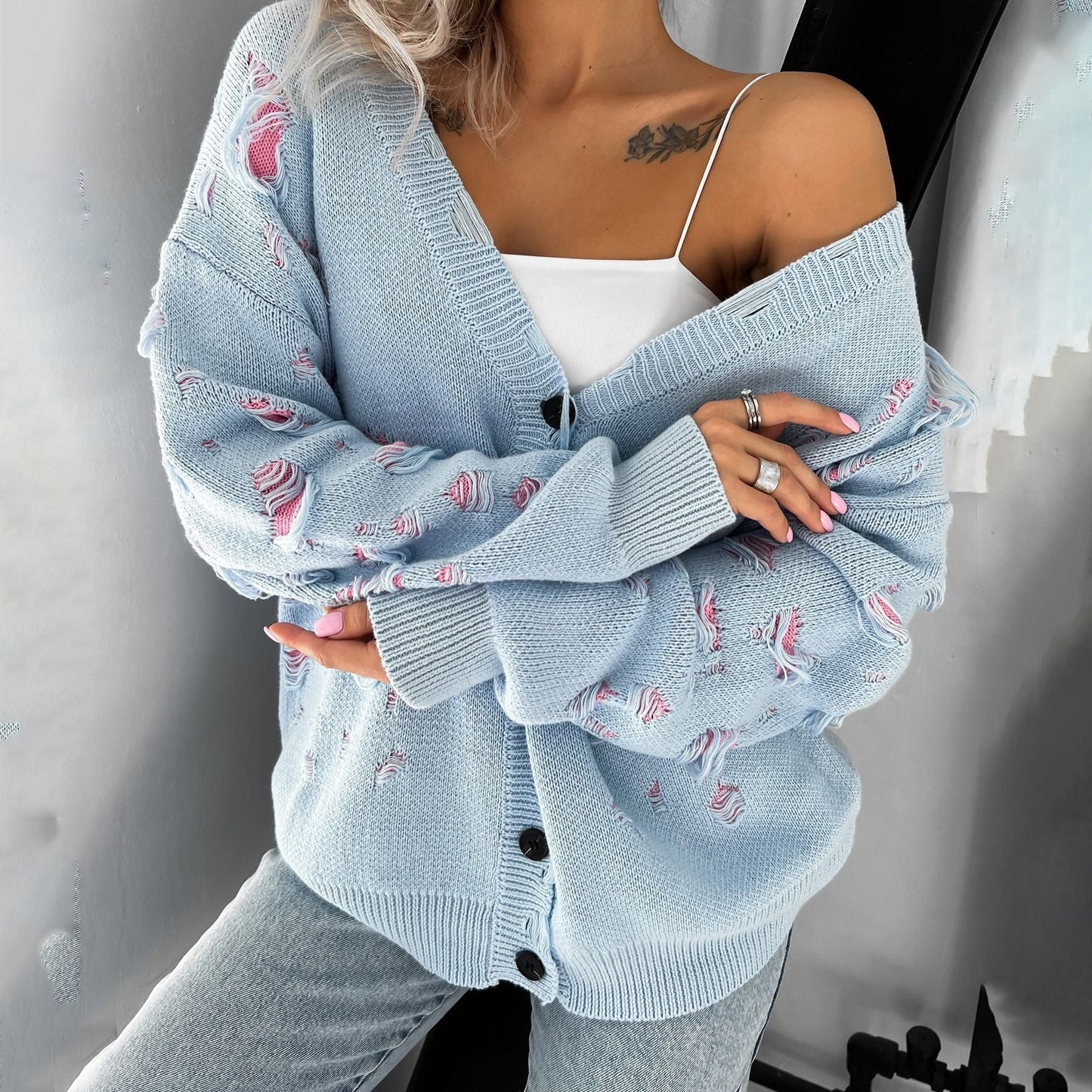 Women's oversized cardigan with floral design and relaxed fit NOVAE