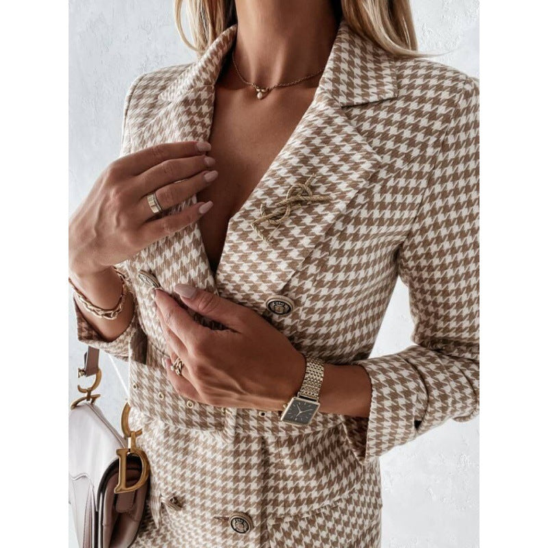 Women's shirt dress in a classic houndstooth design with an elegant waistline and double row of buttons NOVAE