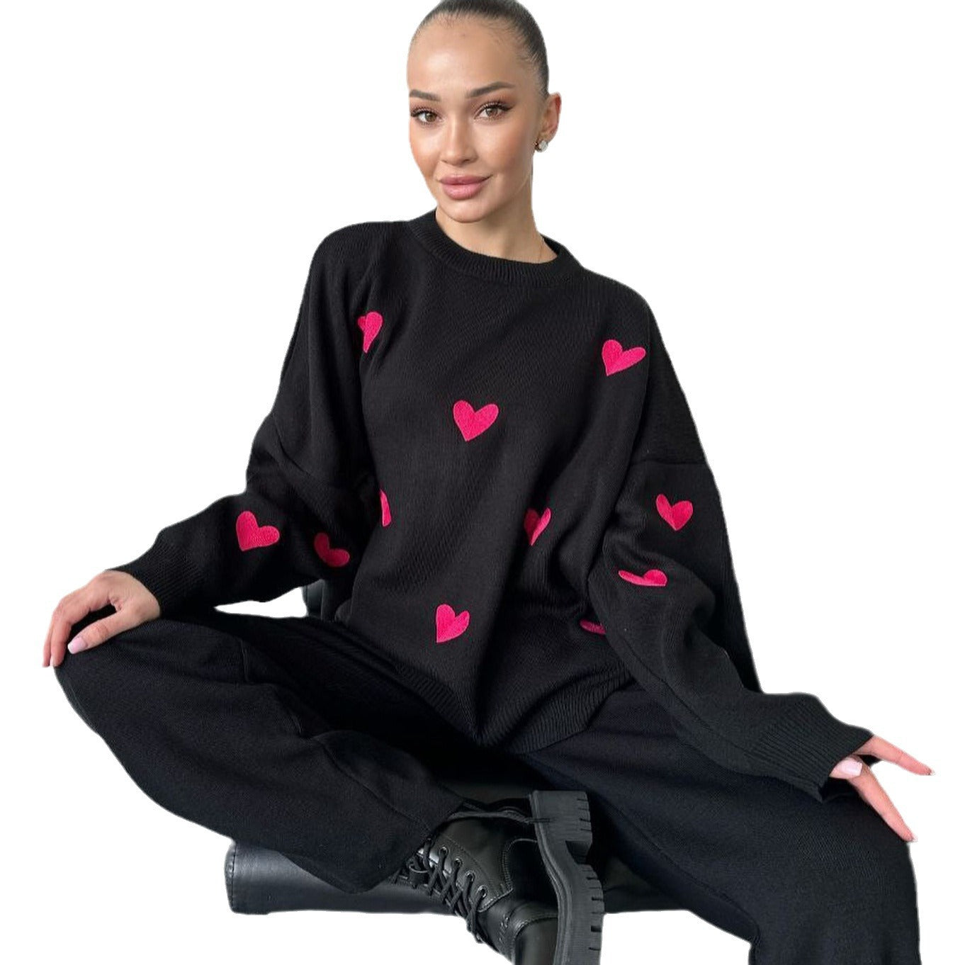 Women's casual knit sweater with heart motifs NOVAE