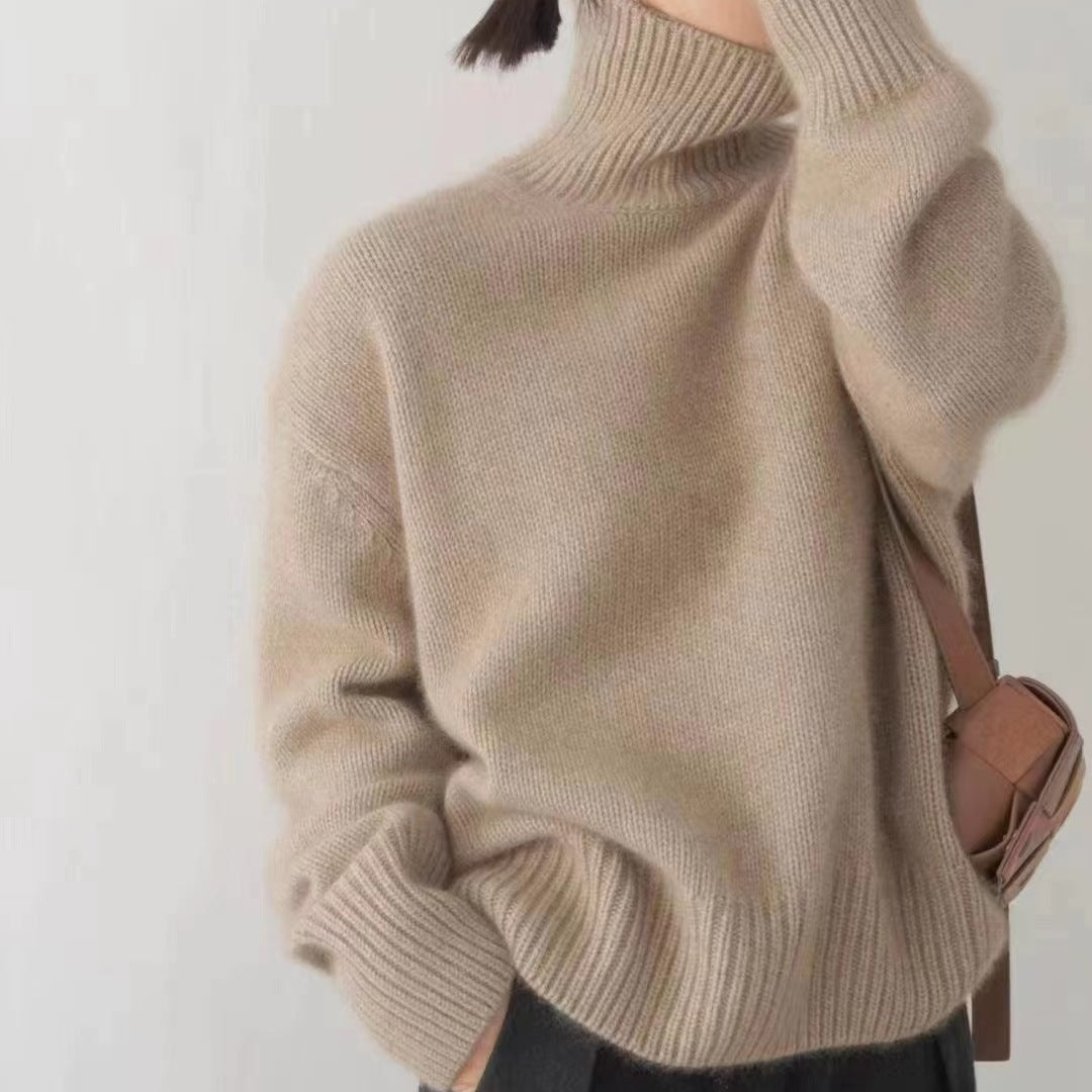 Women's Cozy Turtleneck Sweater made of High-Quality Knit NOVAE