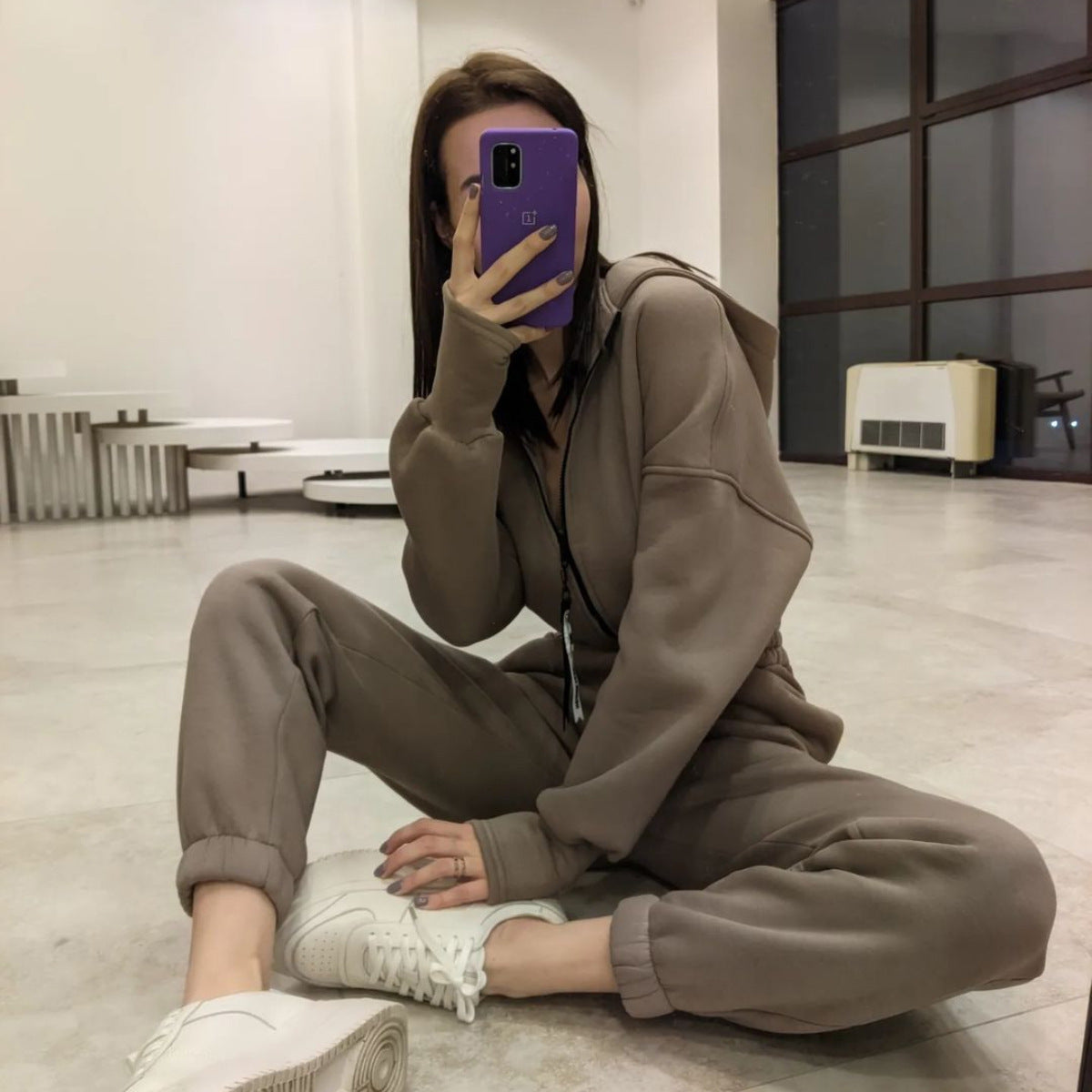 Women's tracksuit with stylish details and elastic waistband NOVAE