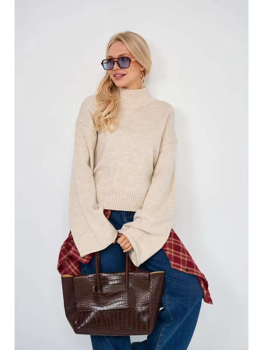 Women's Elegant Oversized Sweater with a Wide Fit and Stand-Up Collar NOVAE