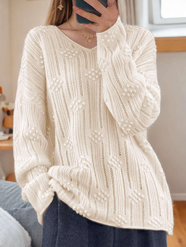 Women's knitted sweater with detailed pattern and V-neck NOVAE