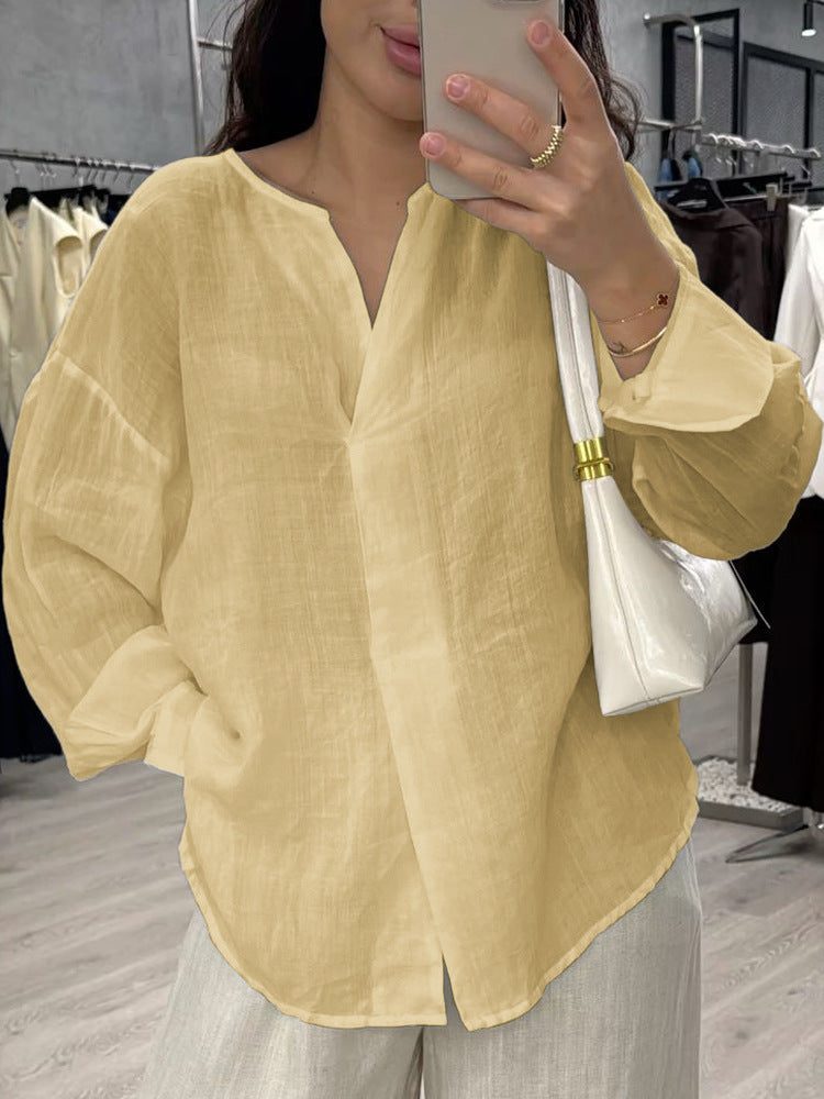 Women's loose linen top with V-neck and relaxed cut NOVAE