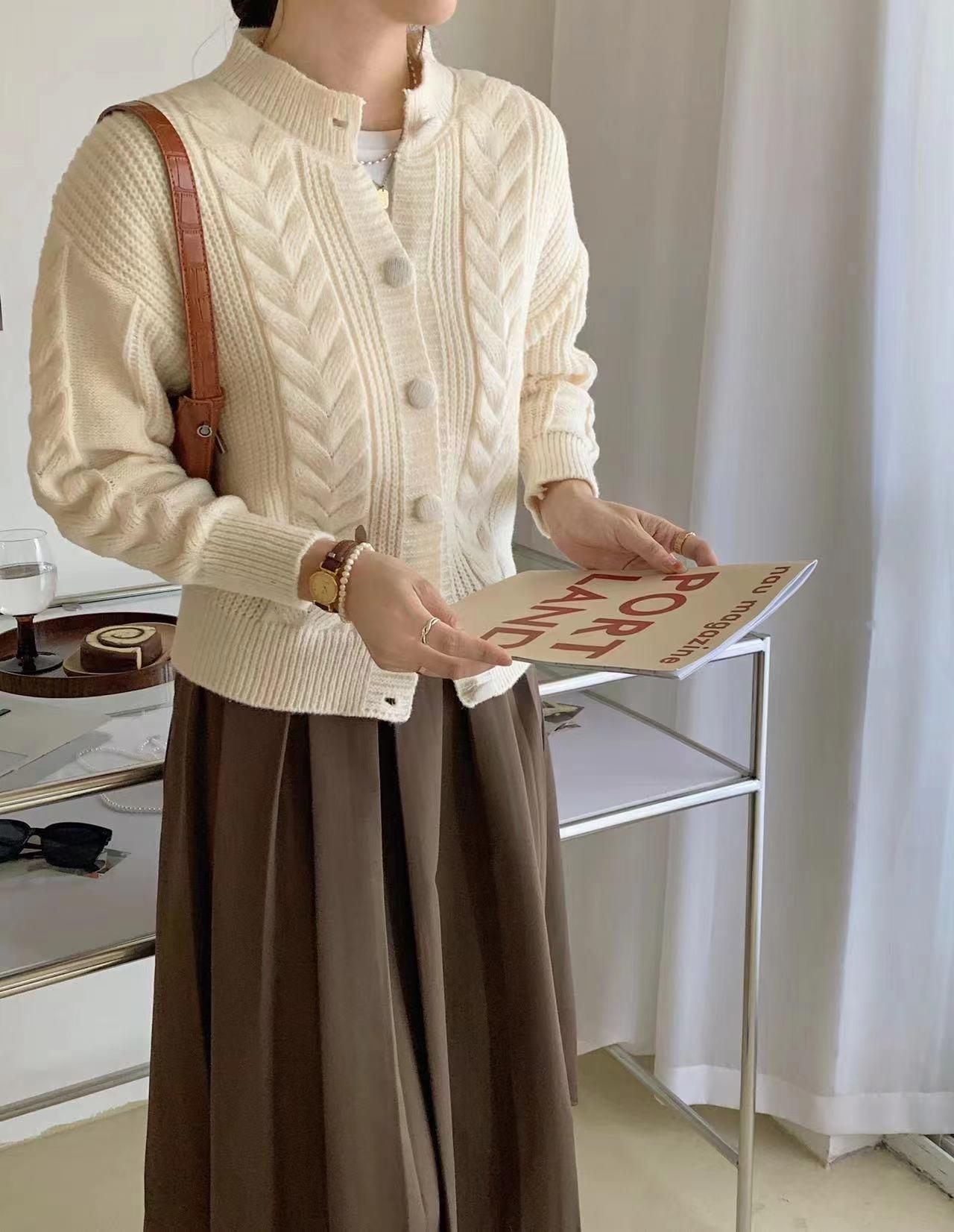 Women's cozy knit cardigan with braided pattern and large buttons NOVAE