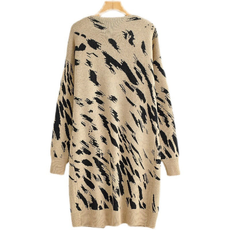 Women's chunky knit cardigan with fashionable leopard print and practical pockets NOVAE