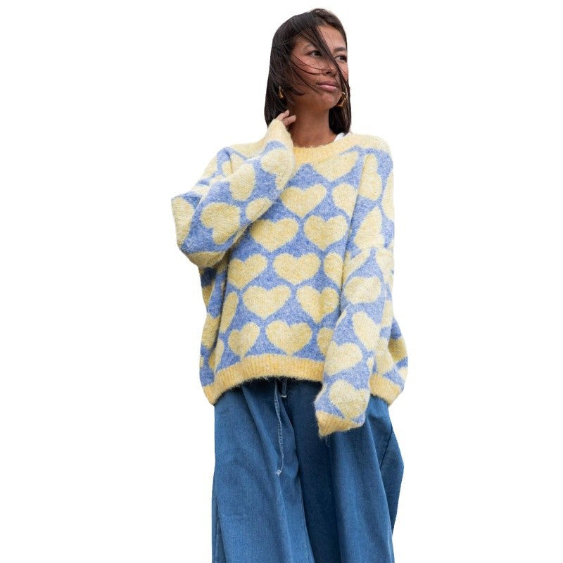 Women's Oversized Sweater with Heart Pattern and Wide Fit NOVAE
