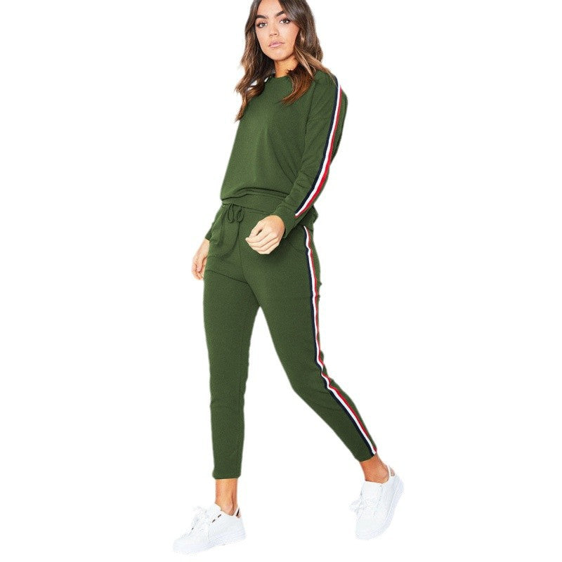 Women's fashionable sports set with contrasting side stripes and elastic waistband NOVAE