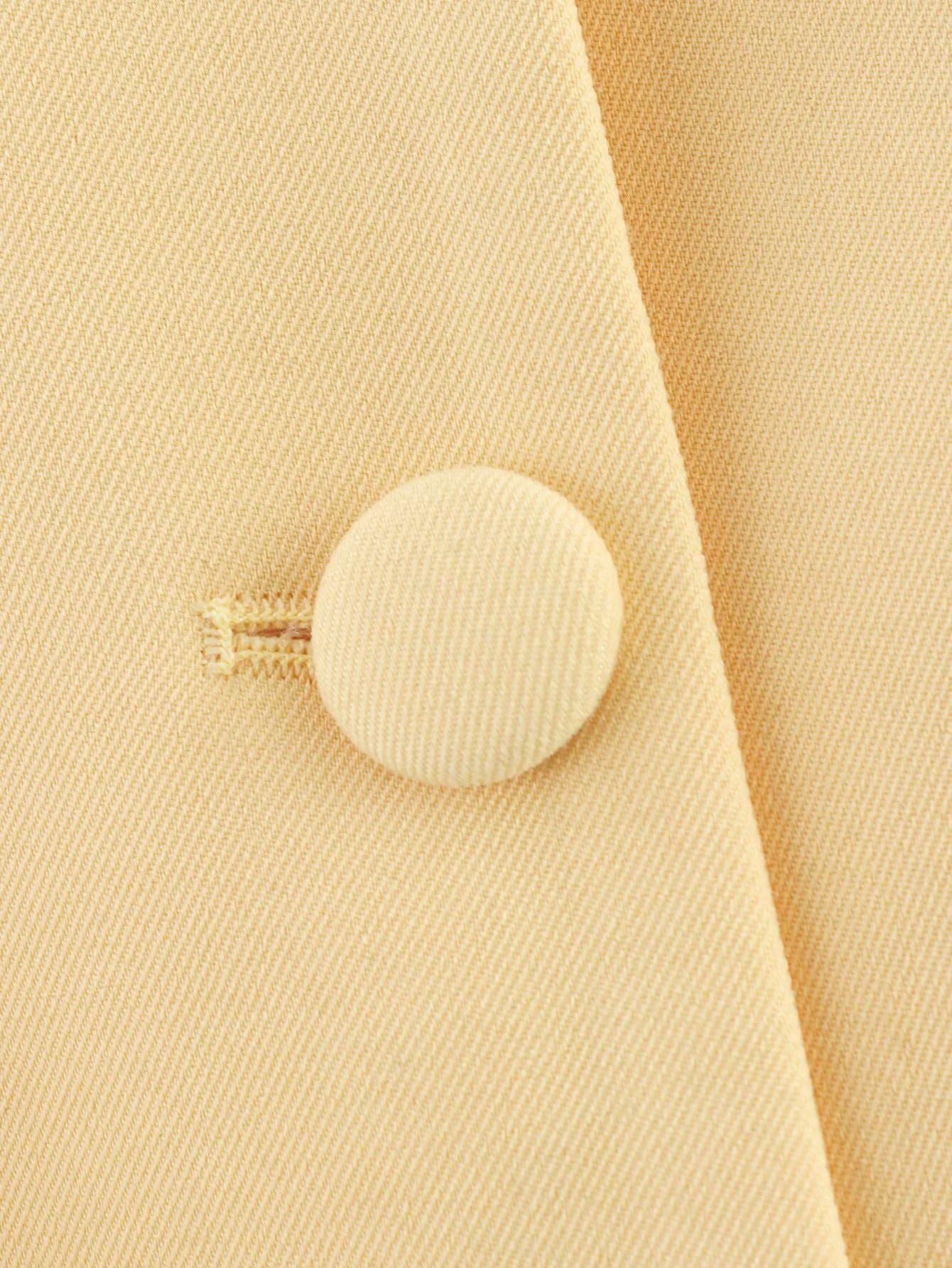 Women's elegant short blazer with a tailored fit and button details NOVAE