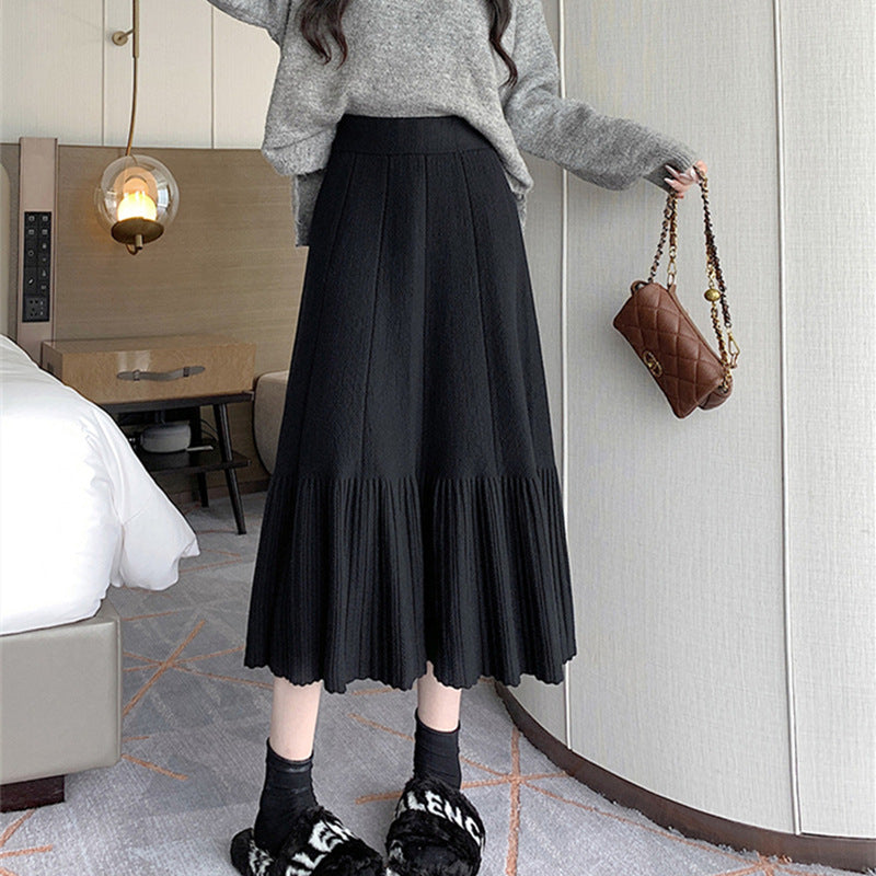 Women's pleated maxi skirt with flared hem and high waistband NOVAE