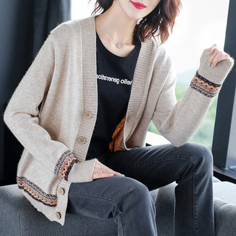 Women's cardigan with elegant button details and fashionable crochet trim NOVAE