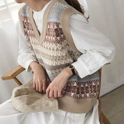 Women's knitted sweater with a modern Fair Isle pattern NOVAE