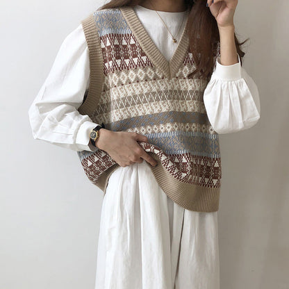 Women's knitted sweater with a modern Fair Isle pattern NOVAE