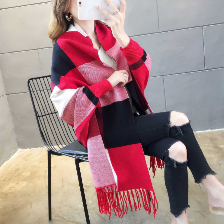 Women's soft plaid coat with fringe and open cut NOVAE