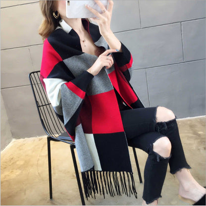 Women's soft plaid coat with fringe and open cut NOVAE