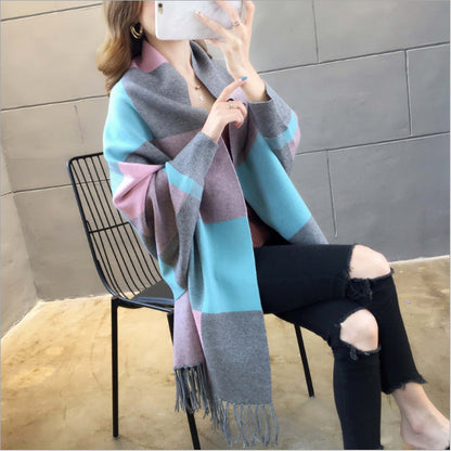 Women's soft plaid coat with fringe and open cut NOVAE