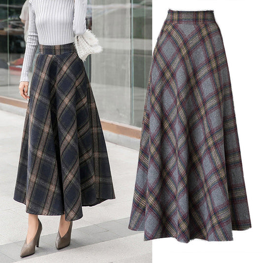 Women's elegant plaid skirt made of a high-quality wool blend with a high waistband NOVAE