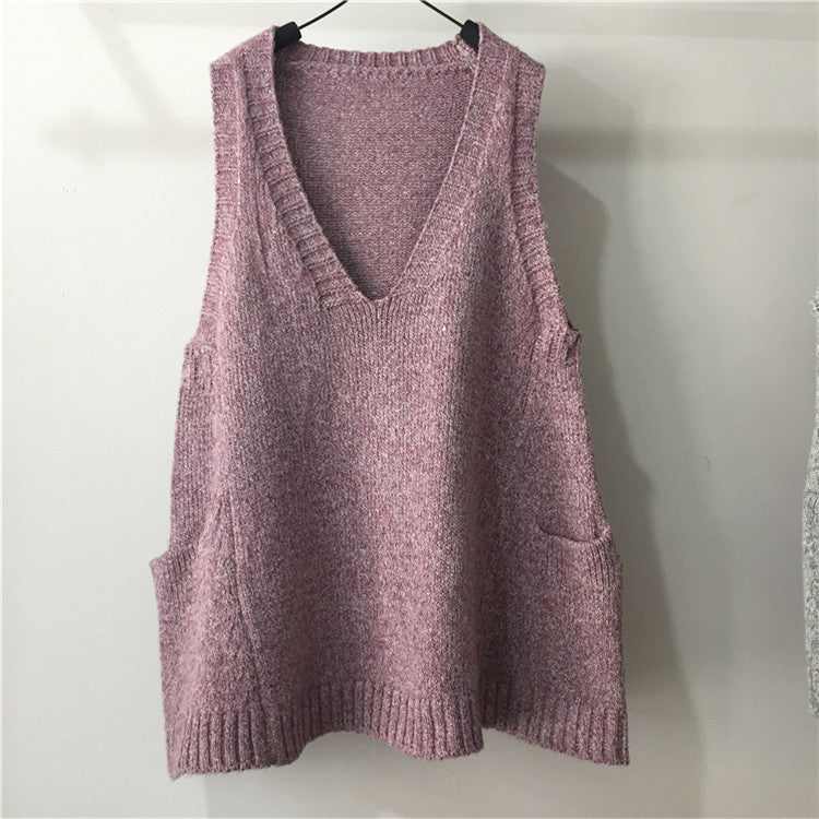 Women's V-neck knit top with side pockets NOVAE