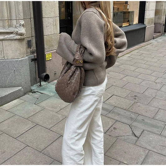 Women's casual knit cardigan with chic button placket and practical pockets NOVAE