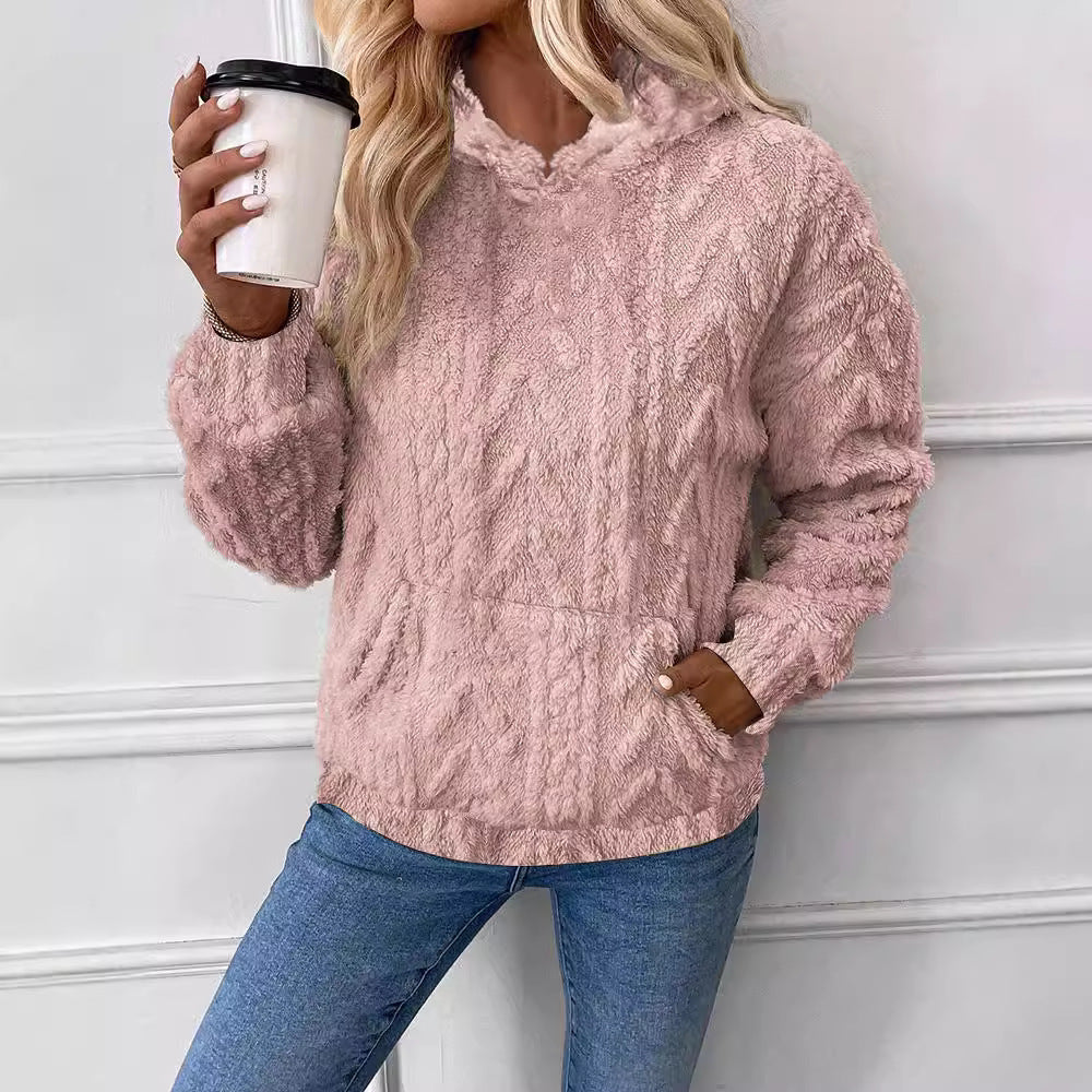 Women's hooded sweatshirt made of cozy material with integrated pouch pockets NOVAE