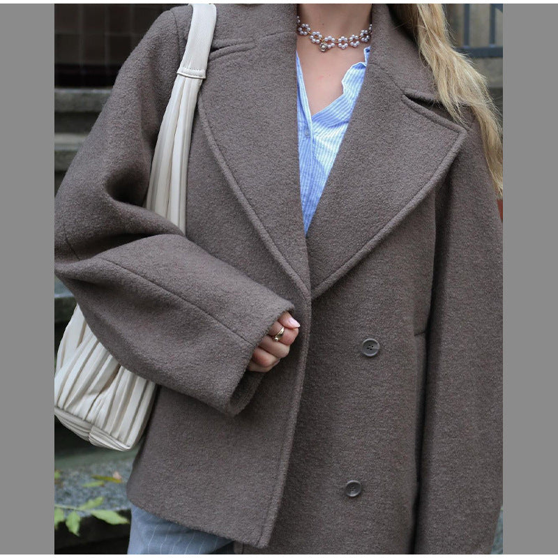 Women's oversized wool cardigan with wide sleeves and elegant lapel NOVAE