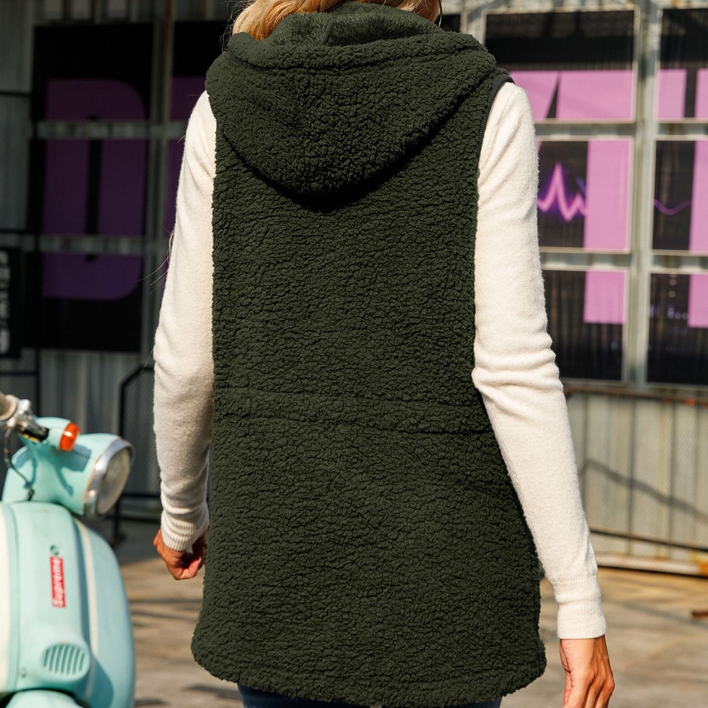Women's fleece vest with high collar and practical pockets NOVAE