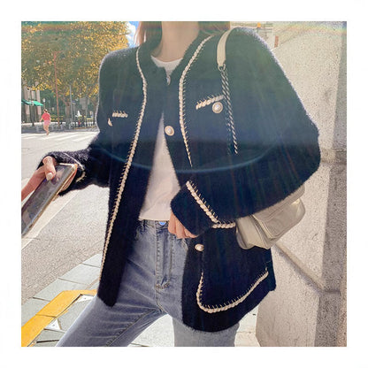 Women's fashionable cardigan with elegant contrast stitching and button details NOVAE