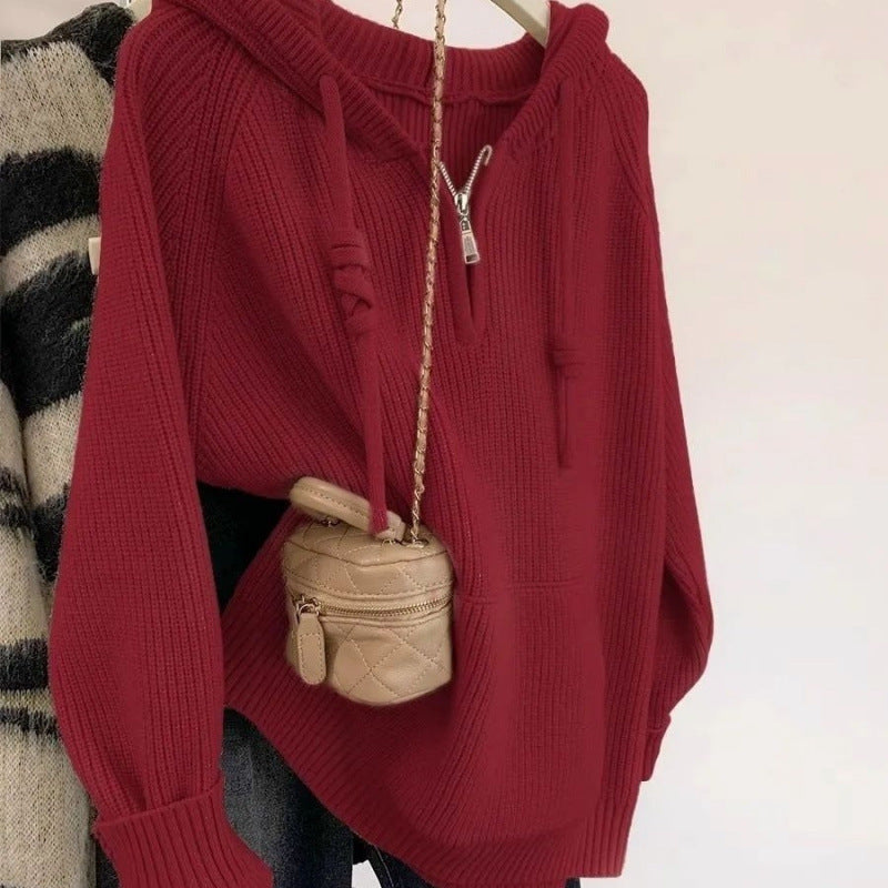 Women's casual hoodie with structured rib design and sensual zipper NOVAE