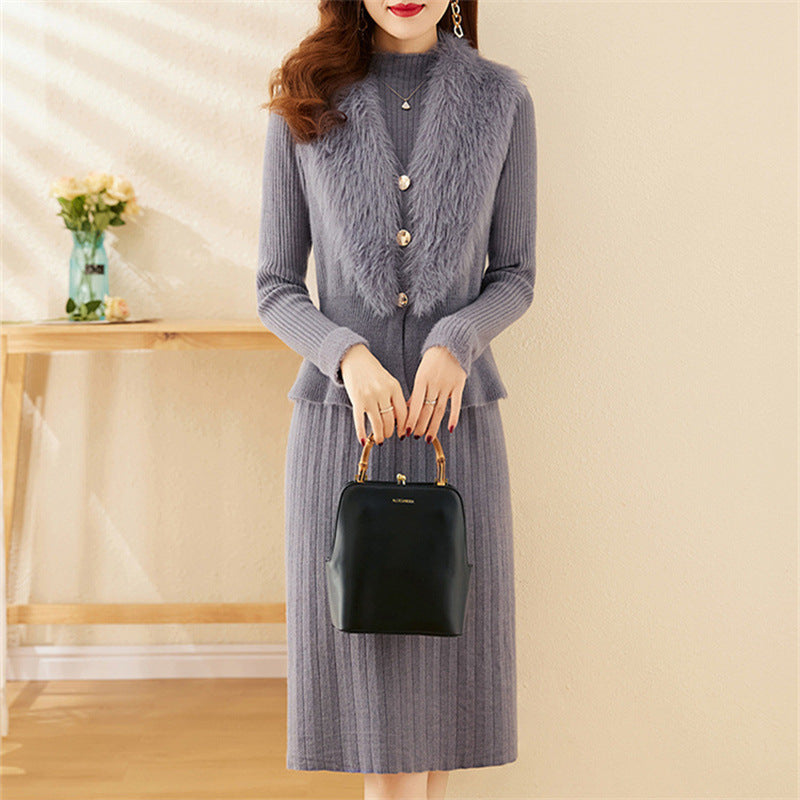 Women's elegant knitwear set with high-quality fur collar and fashionable ribbed texture NOVAE