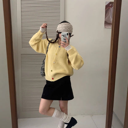 Women's Cozy Cardigan with Colorful Buttons and a Relaxed Fit NOVAE