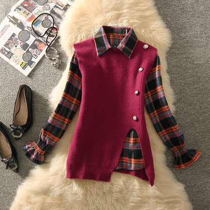 Women's knitted vest with elegant V-neck and button details NOVAE