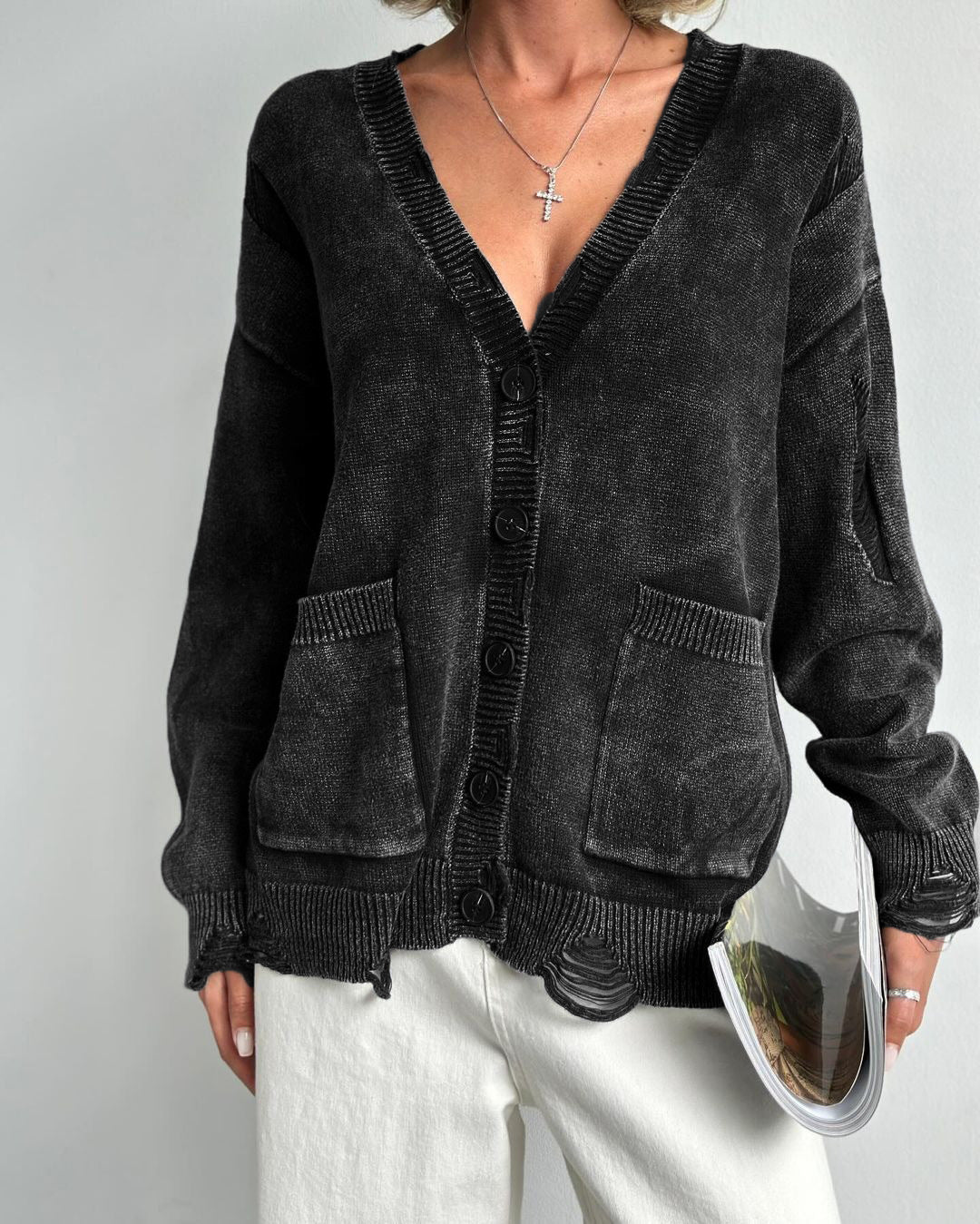 Women's casual oversized sweater with V-neck and pockets NOVAE