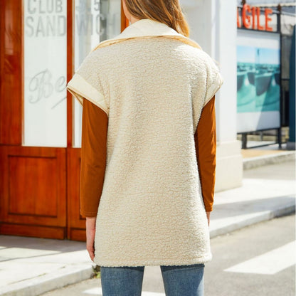 Women's plush vest with large pockets and elegant collar NOVAE