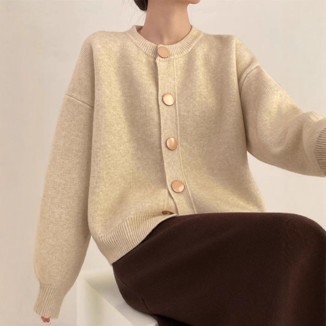 Women's cardigan with a comfortable cut and elegant button details NOVAE