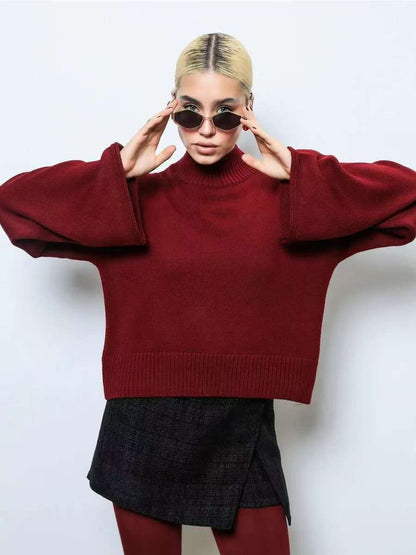 Women's Elegant Oversized Sweater with a Wide Fit and Stand-Up Collar NOVAE