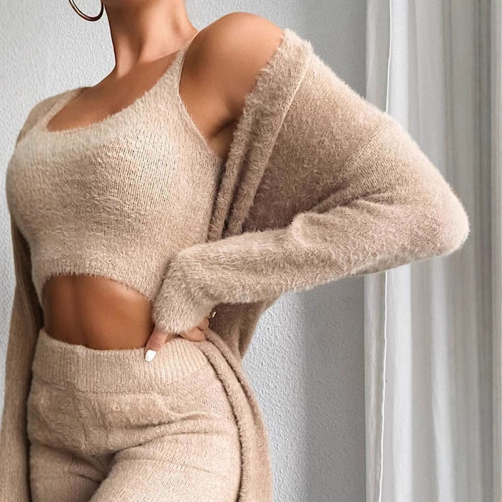 Women's fashionable lounge set with sleeveless crop top and long cardigan NOVAE