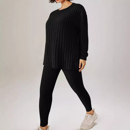Women's relaxed-fit leisure suit made of high-quality knit fabric NOVAE